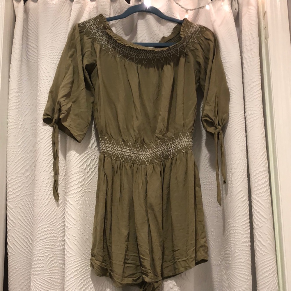 Forever 21 off the shoulder romper